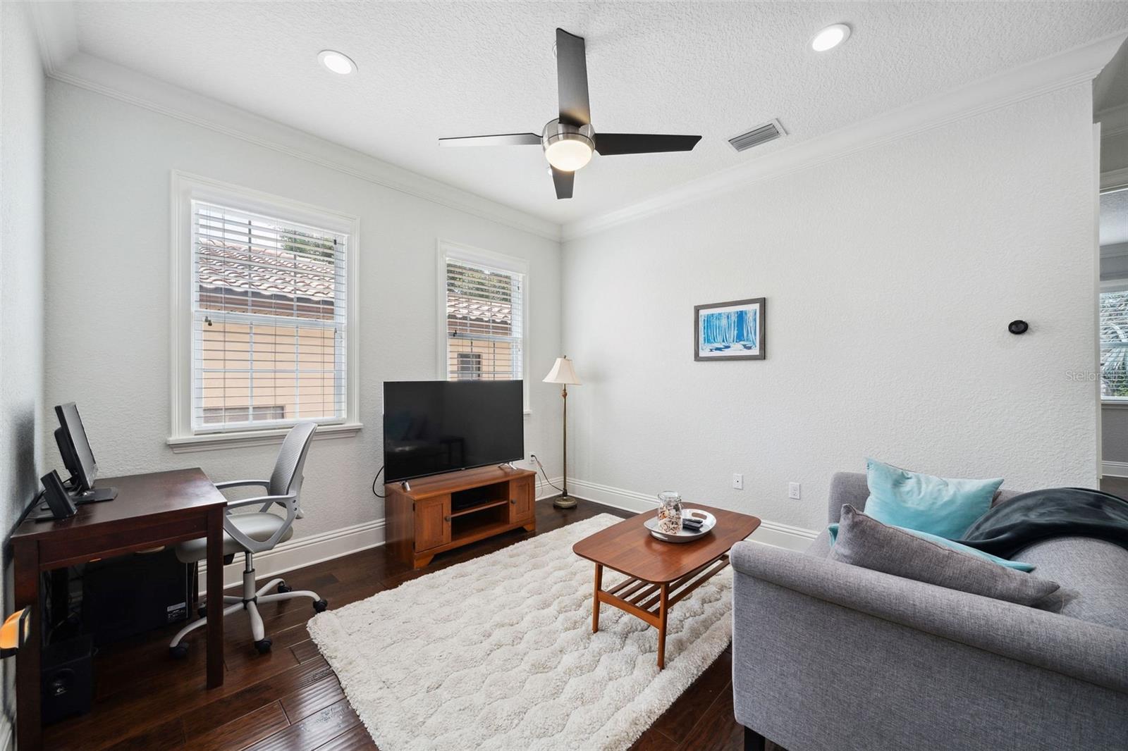 Image 18 of 37 For 528 Greely Street