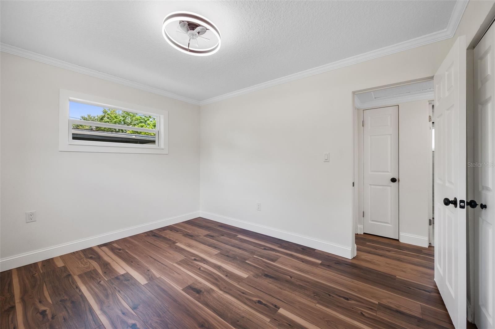 Image 11 of 18 For 709 Suzette Drive