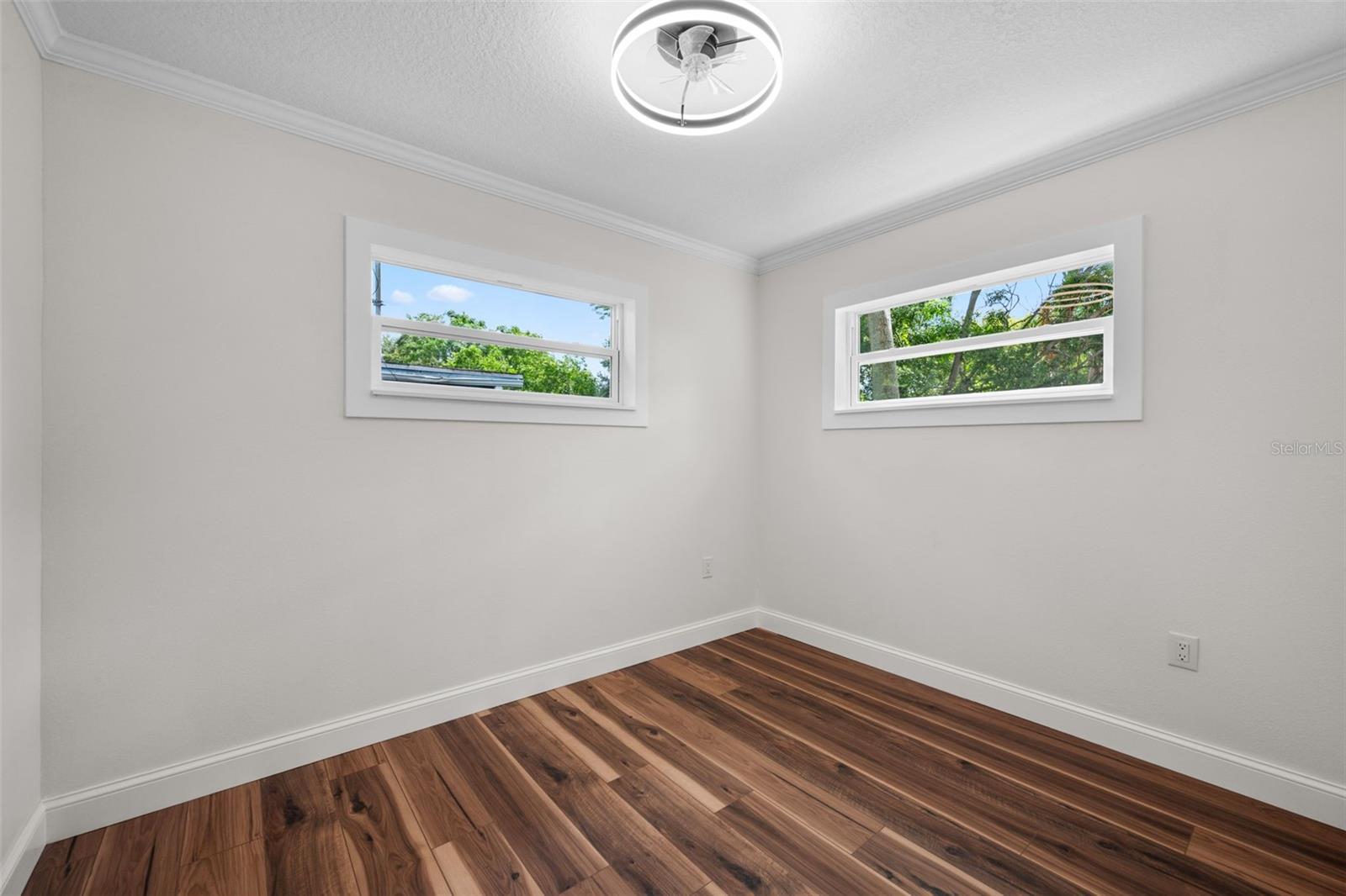 Image 12 of 18 For 709 Suzette Drive