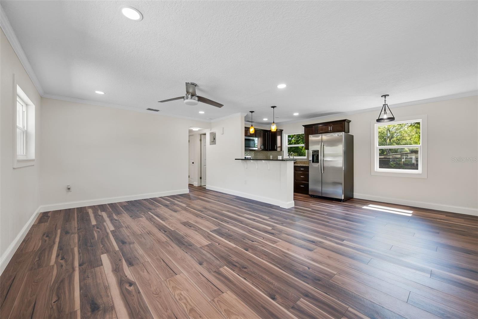 Image 2 of 18 For 709 Suzette Drive