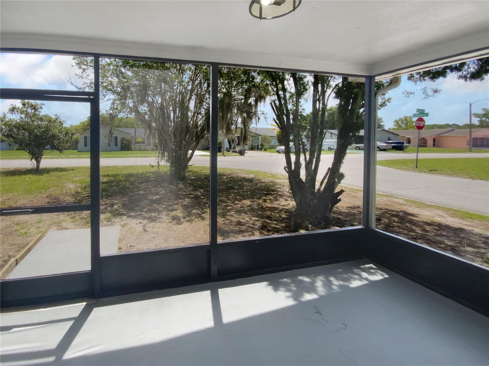 Image 22 of 25 For 12800 Kellywood Circle