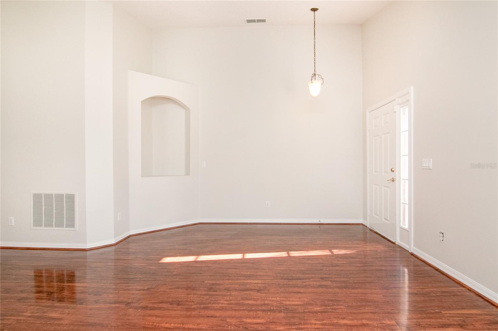 Image 4 of 29 For 9853 Portofino Drive
