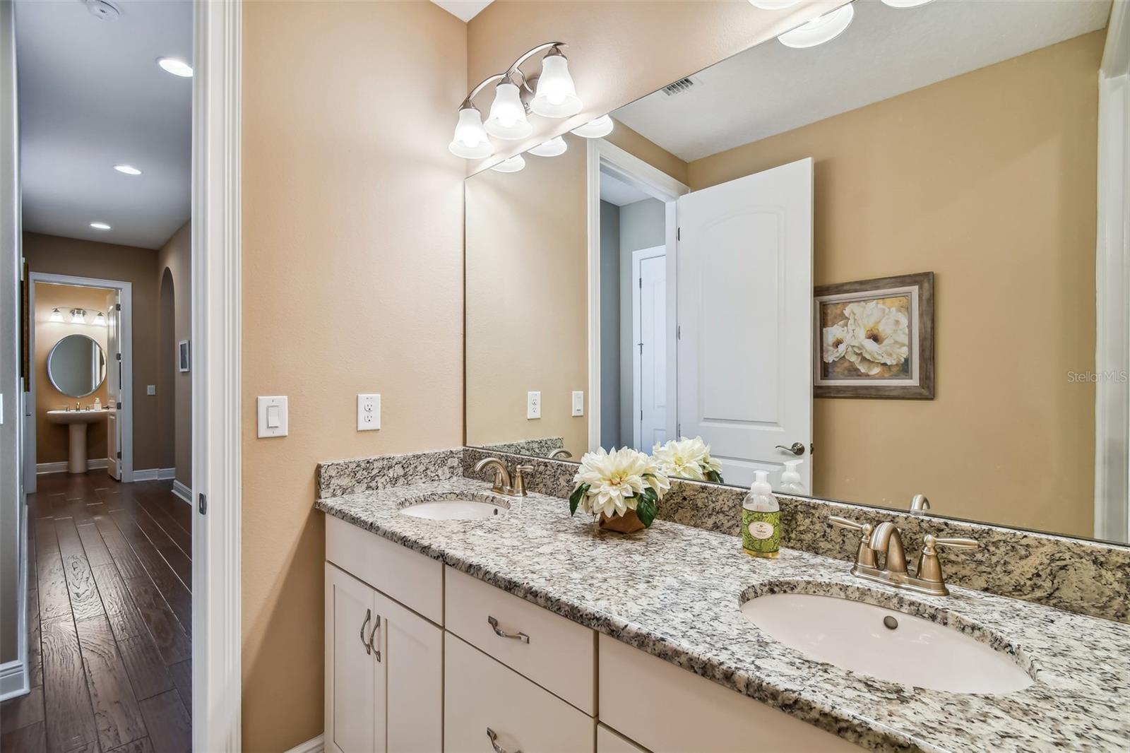 Image 39 of 60 For 16736 Broadwater Avenue