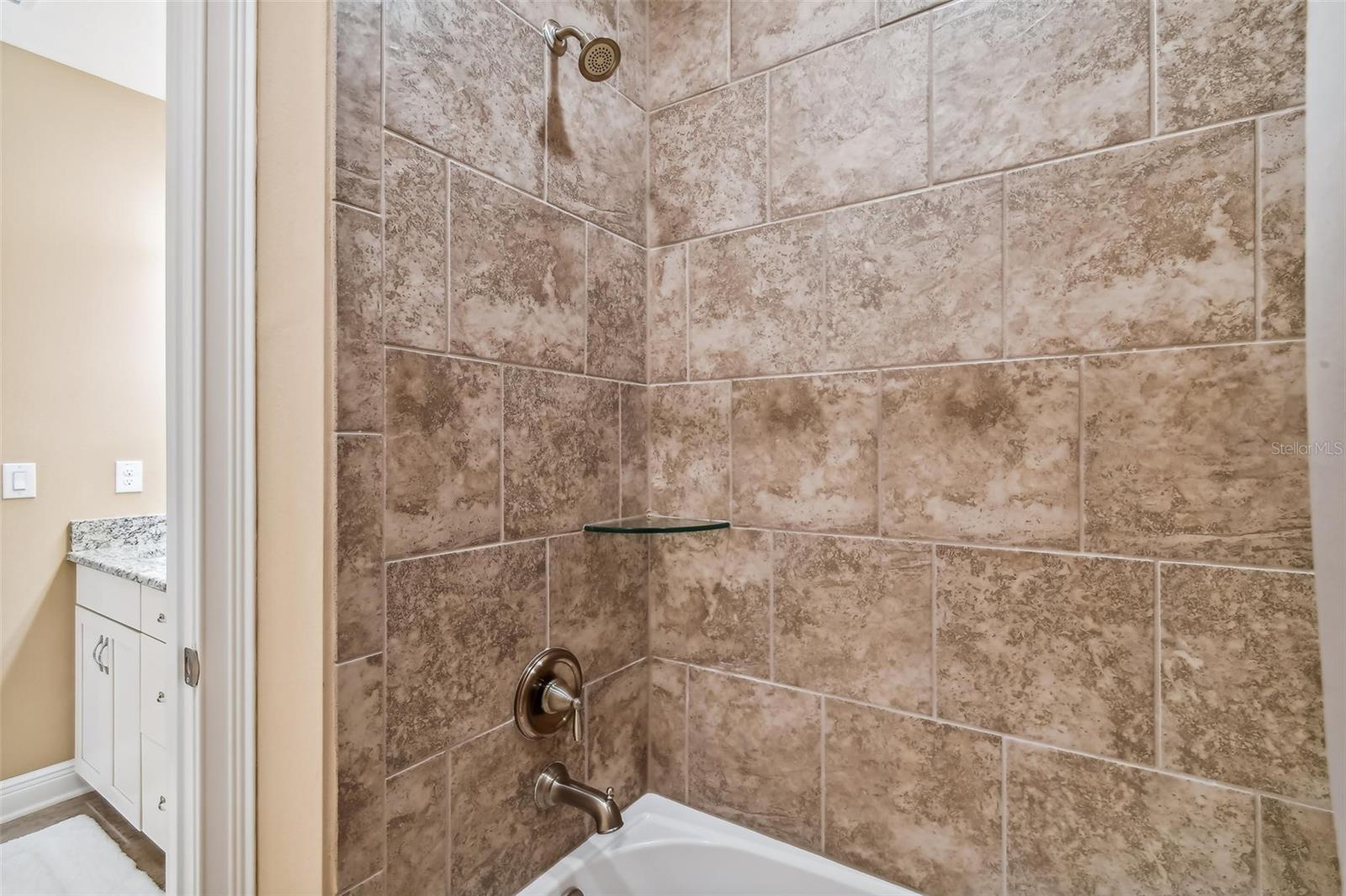 Image 40 of 60 For 16736 Broadwater Avenue