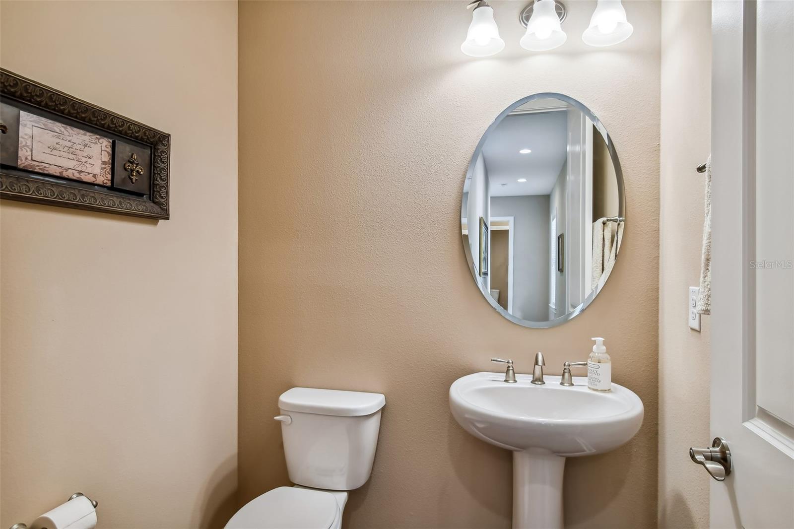 Image 42 of 60 For 16736 Broadwater Avenue