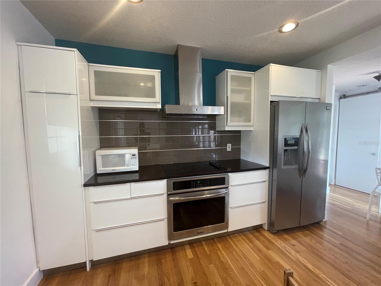 Image 8 of 30 For 3411 De Bazan Avenue