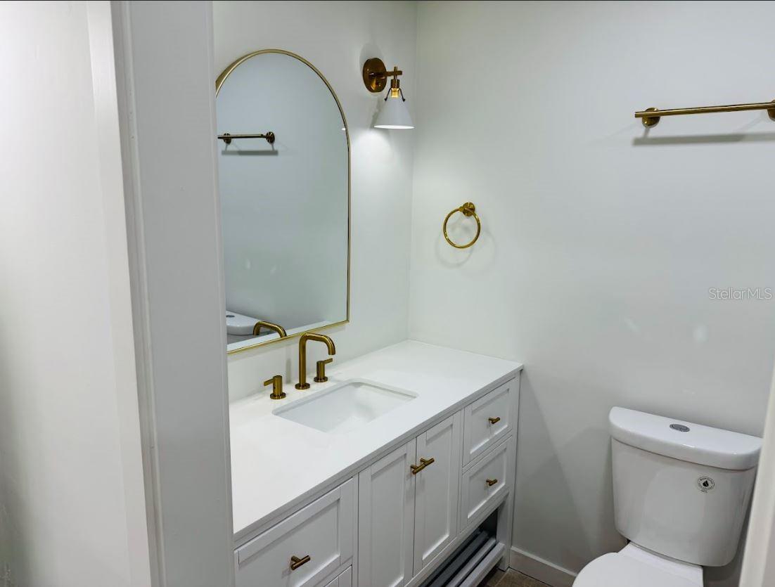 Image 18 of 35 For 1055 Kensington Park Drive 205