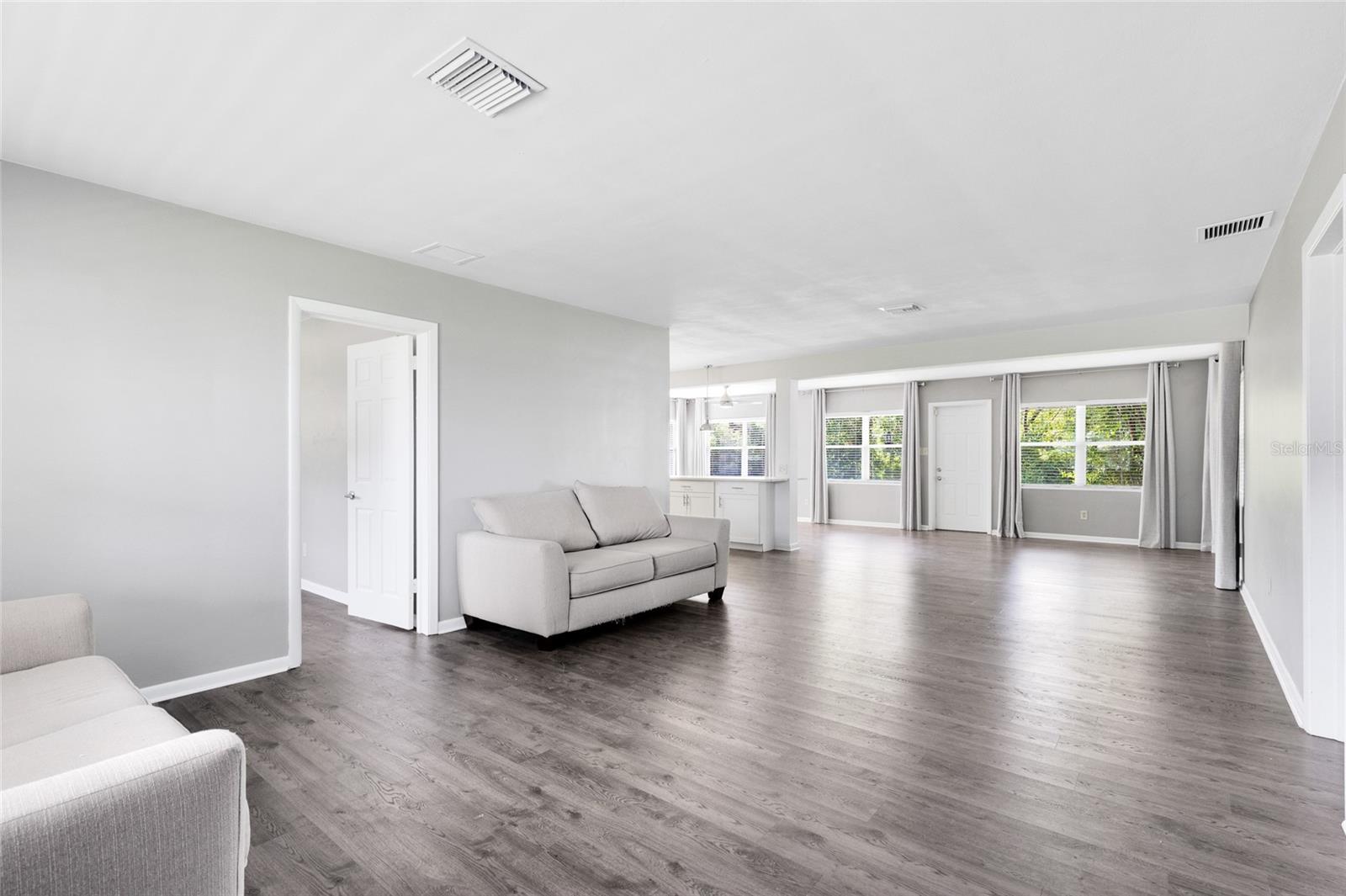 Image 4 of 33 For 4006 Kasper Drive