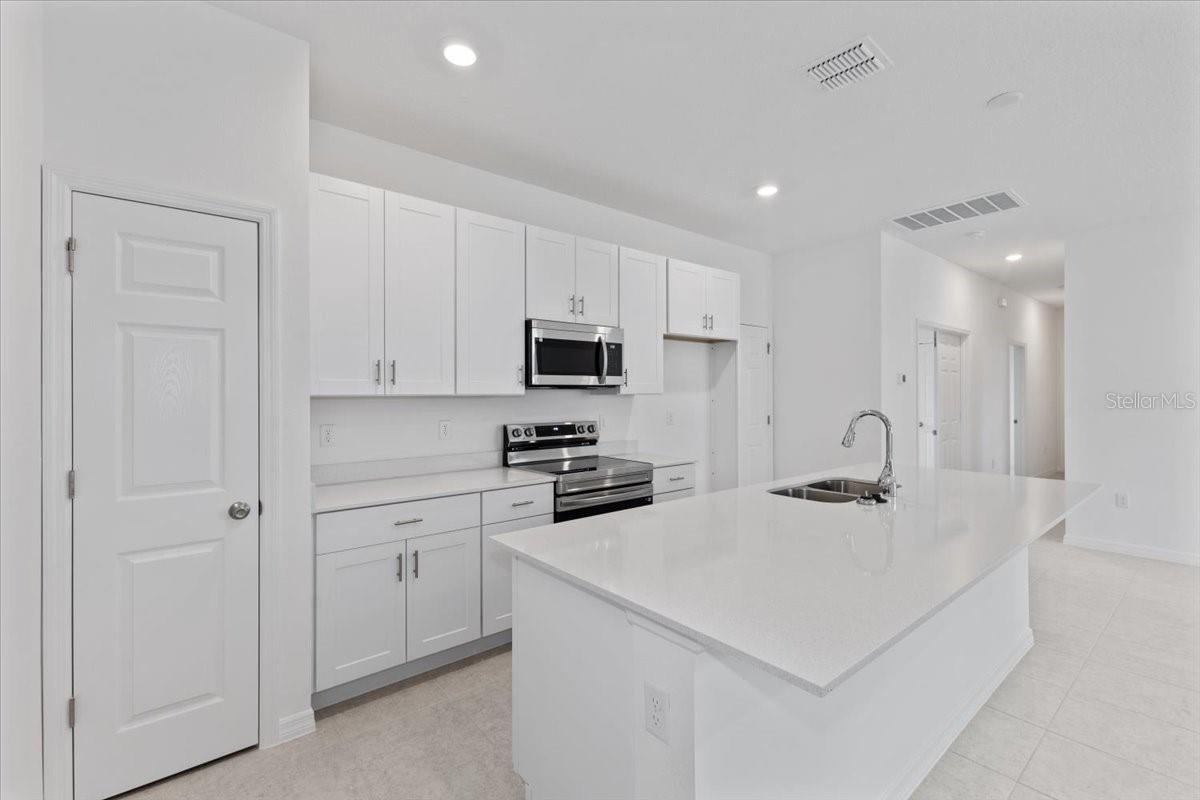 Image 3 of 15 For 1194 Atlantic Avenue
