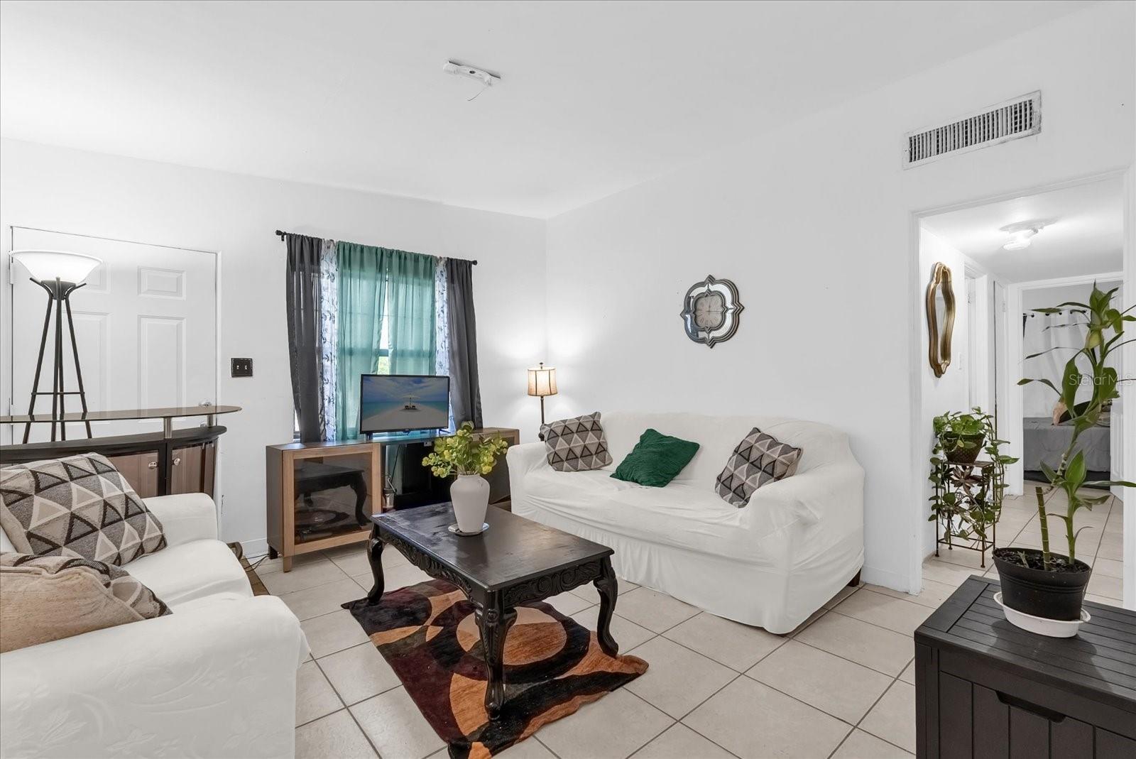 Image 3 of 13 For 920 Hacienda Court