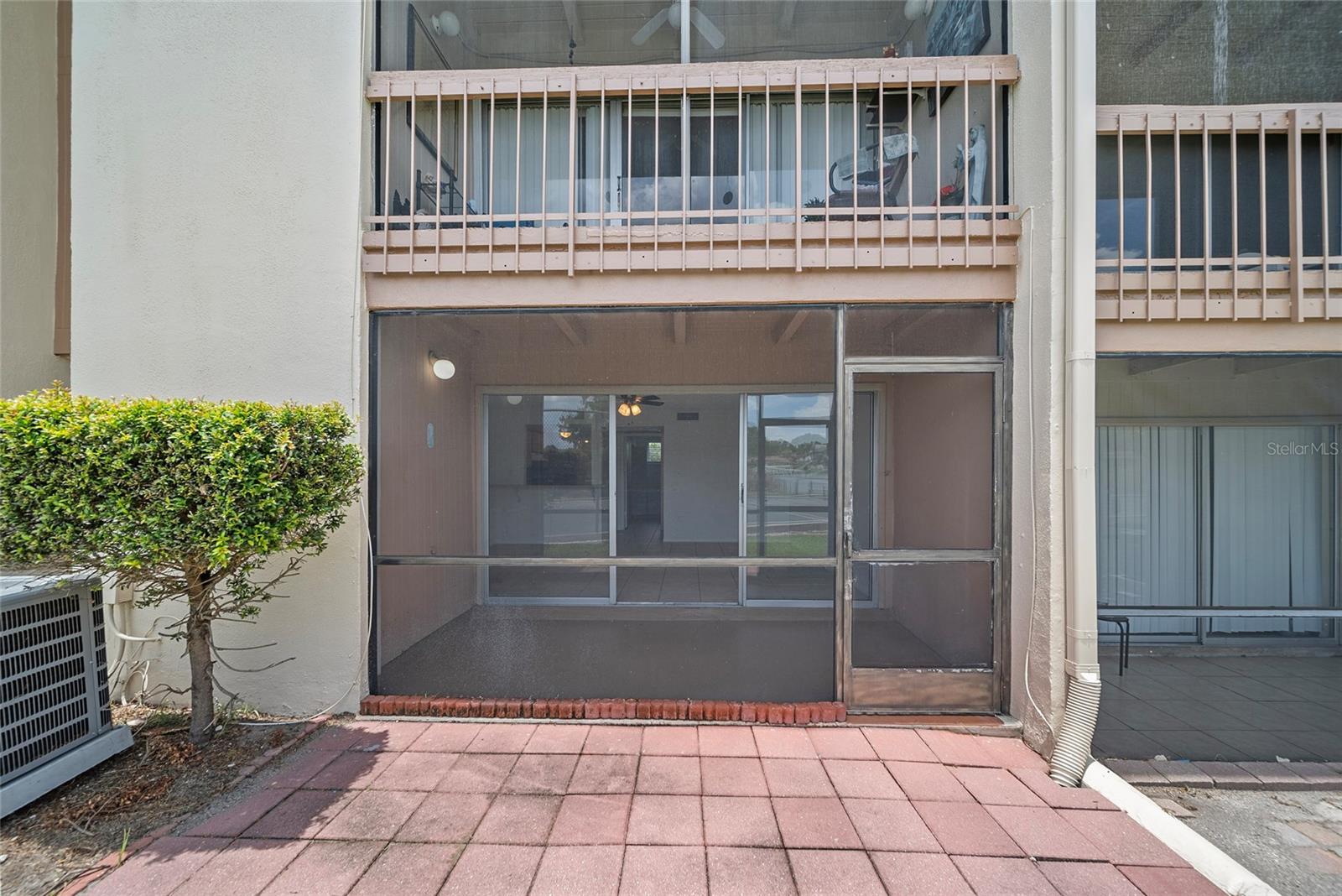 Image 22 of 30 For 614 Orange Drive 196