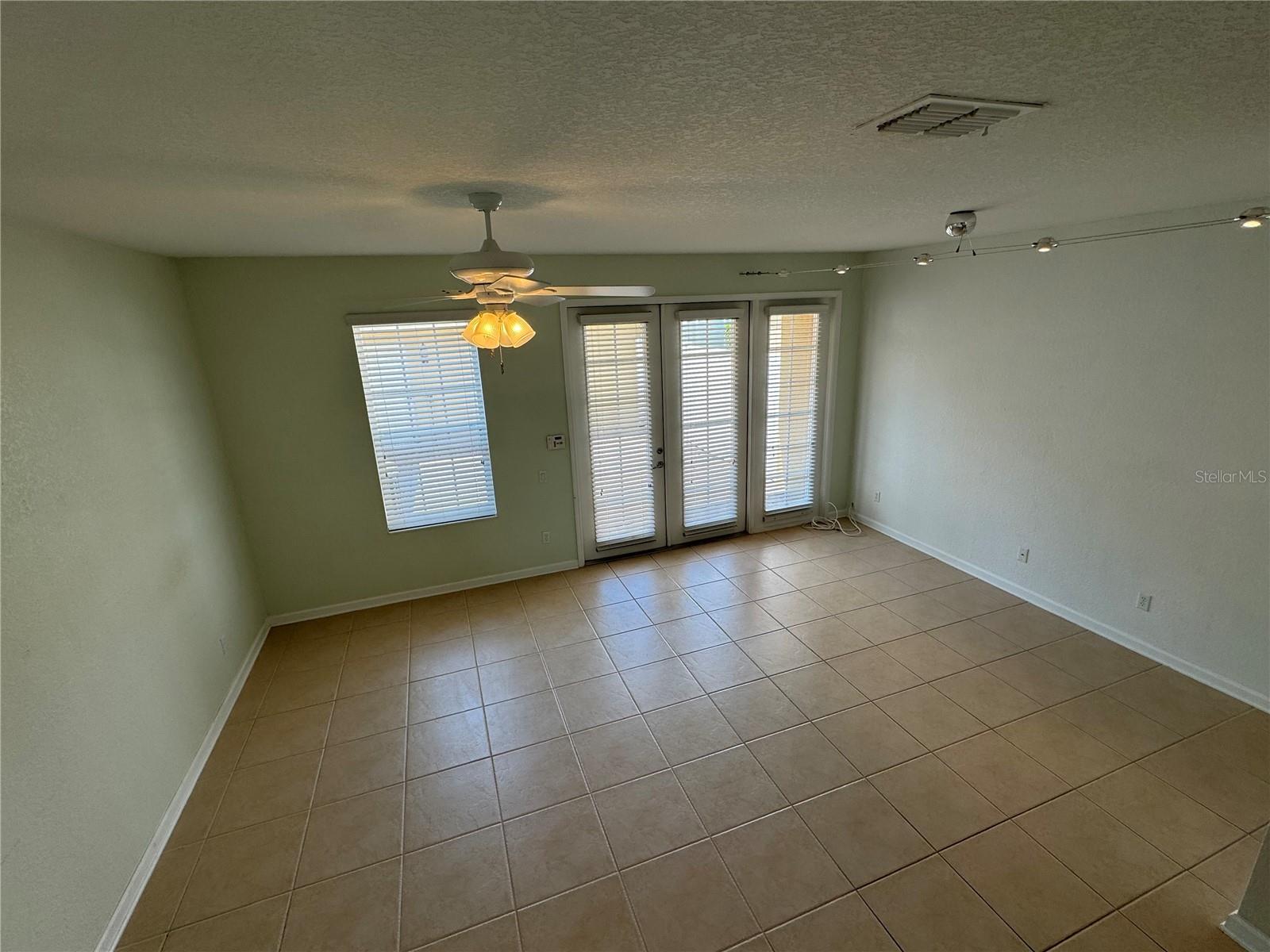 Image 12 of 21 For 12982 Vennetta Way