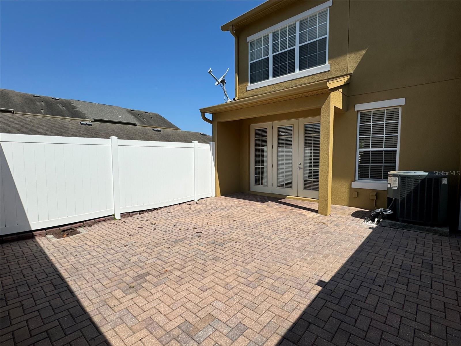Image 2 of 21 For 12982 Vennetta Way