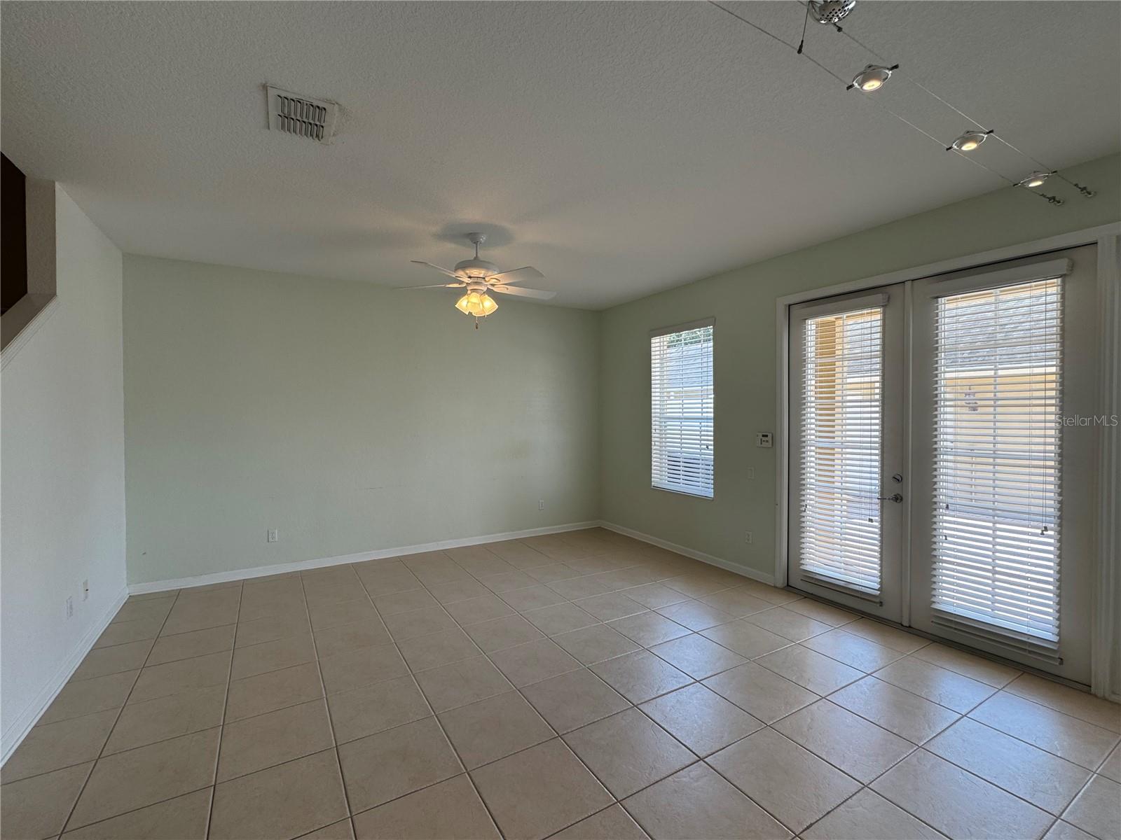 Image 7 of 21 For 12982 Vennetta Way