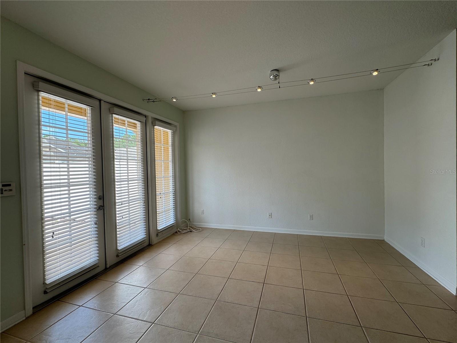Image 8 of 21 For 12982 Vennetta Way