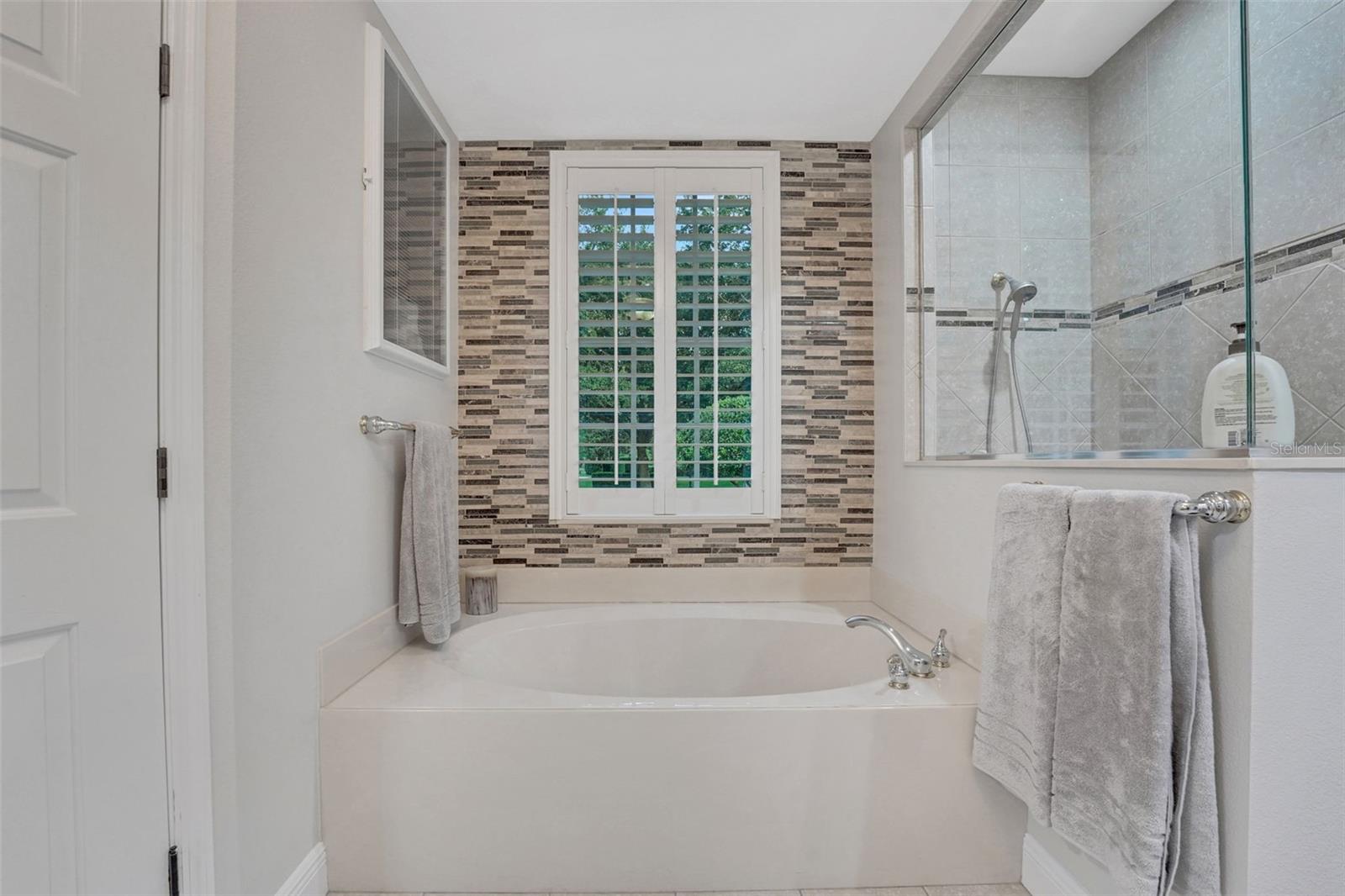 Image 33 of 49 For 3316 Regal Crest Drive