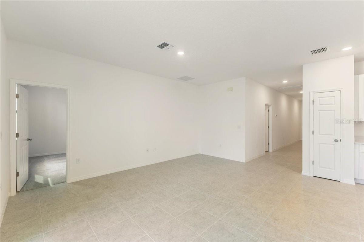 Image 11 of 15 For 778 Lemon Avenue