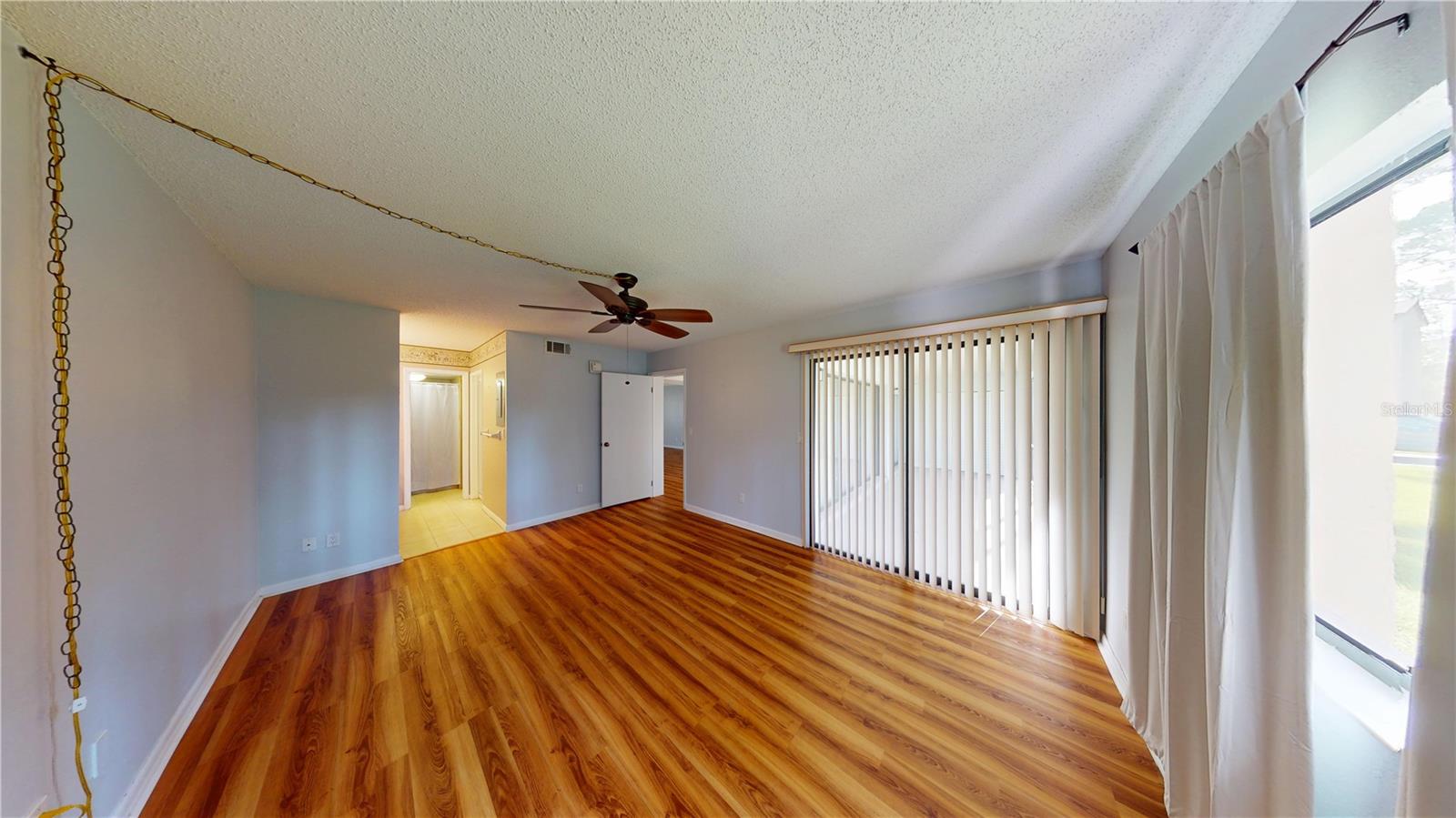 Image 11 of 22 For 275 Indigo Drive 105