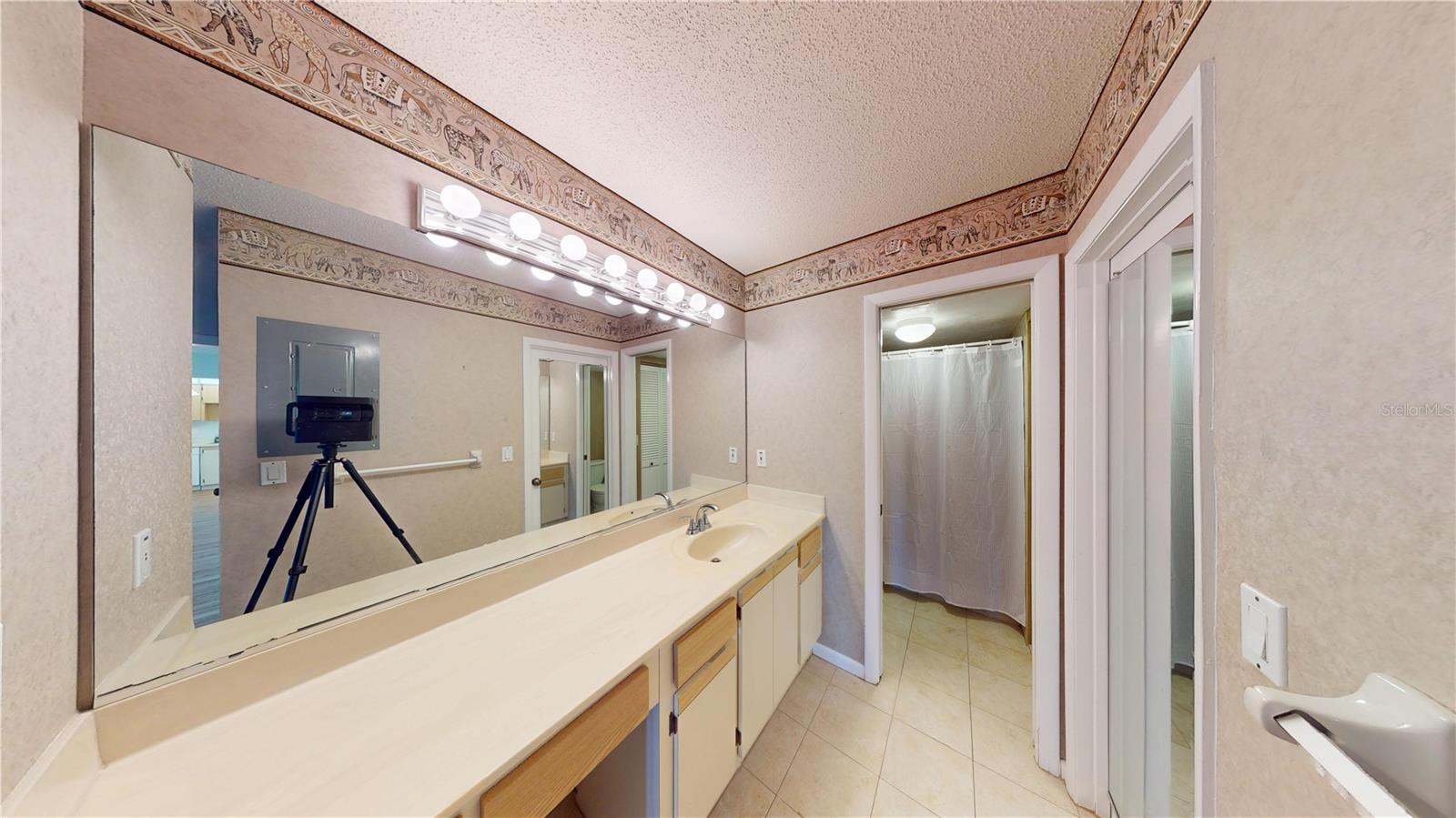 Image 12 of 22 For 275 Indigo Drive 105