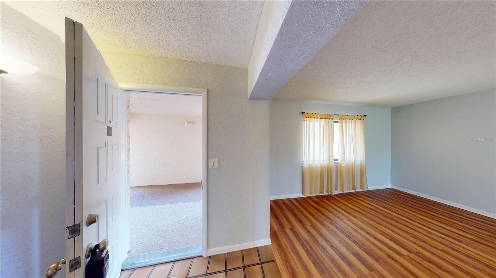 Image 5 of 22 For 275 Indigo Drive 105