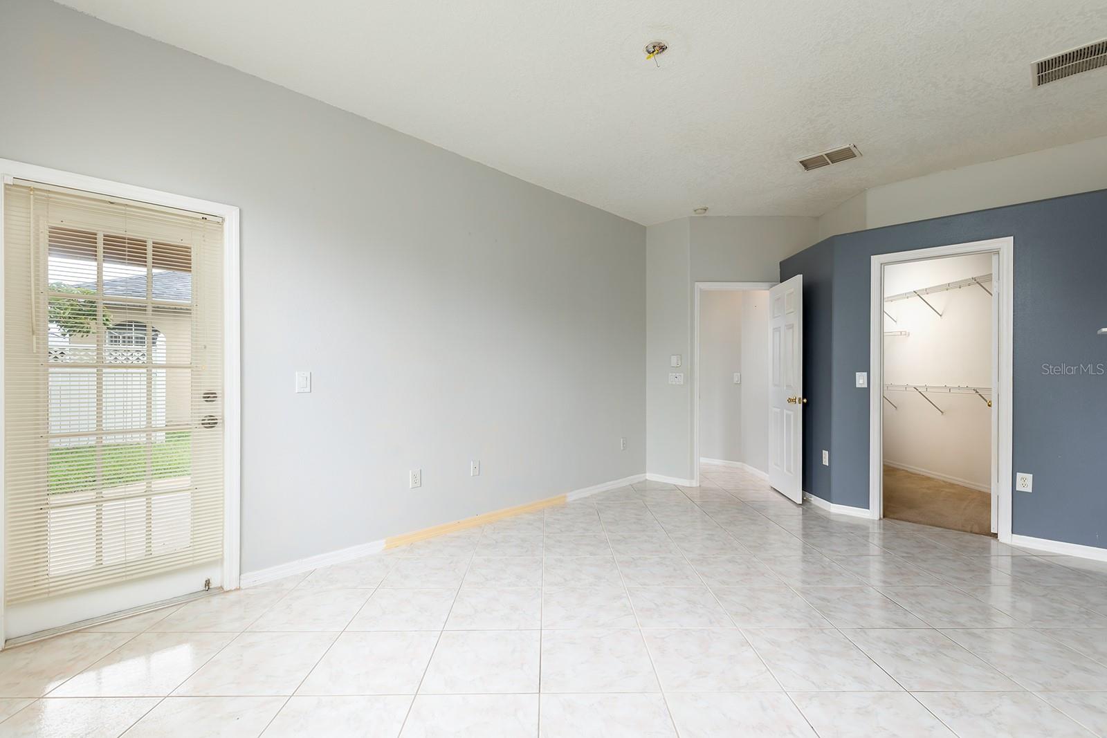 Image 14 of 26 For 1456 Sun Meadow Drive