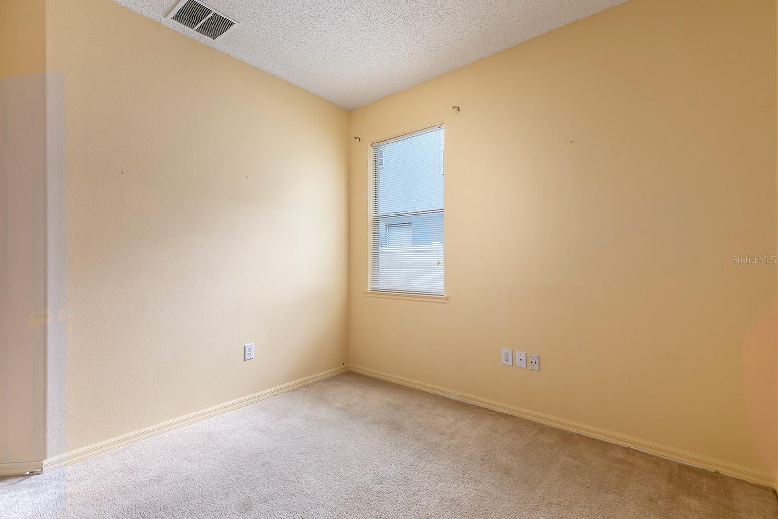 Image 17 of 26 For 1456 Sun Meadow Drive
