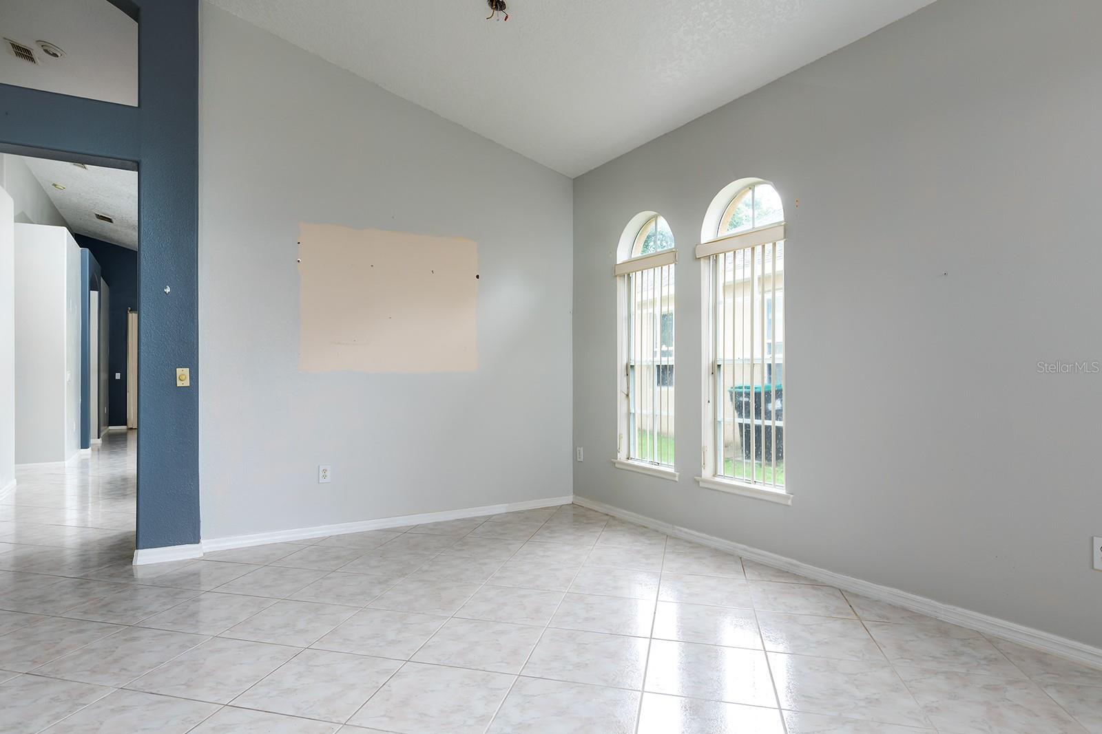 Image 4 of 26 For 1456 Sun Meadow Drive