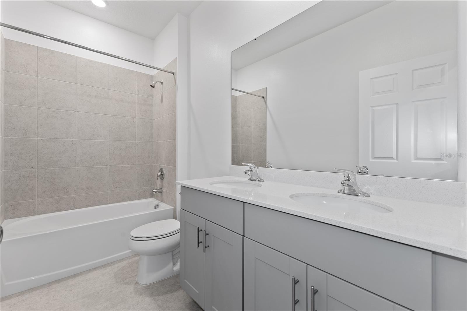 Image 7 of 8 For 754 Lemon Avenue
