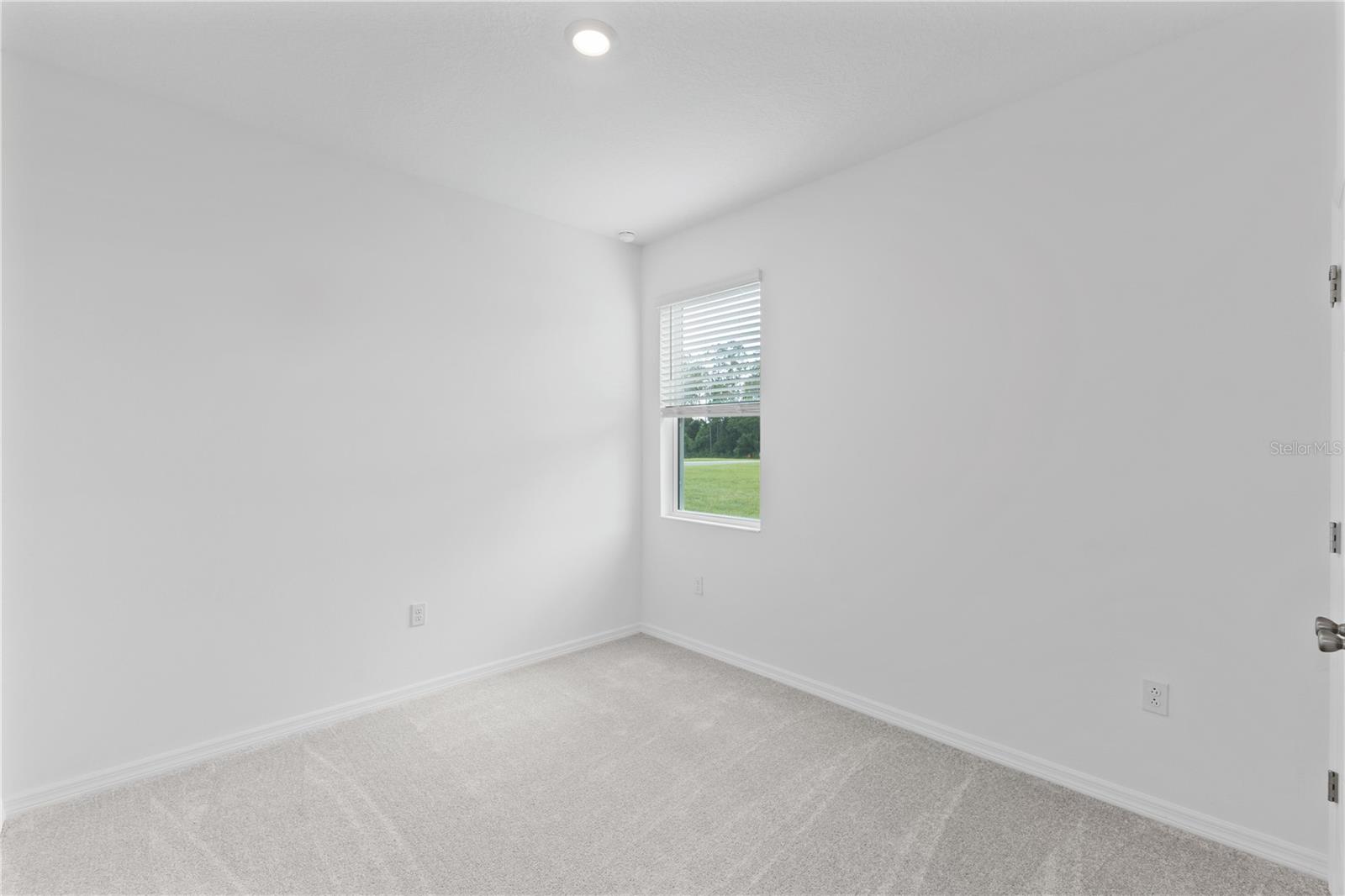Image 8 of 8 For 754 Lemon Avenue