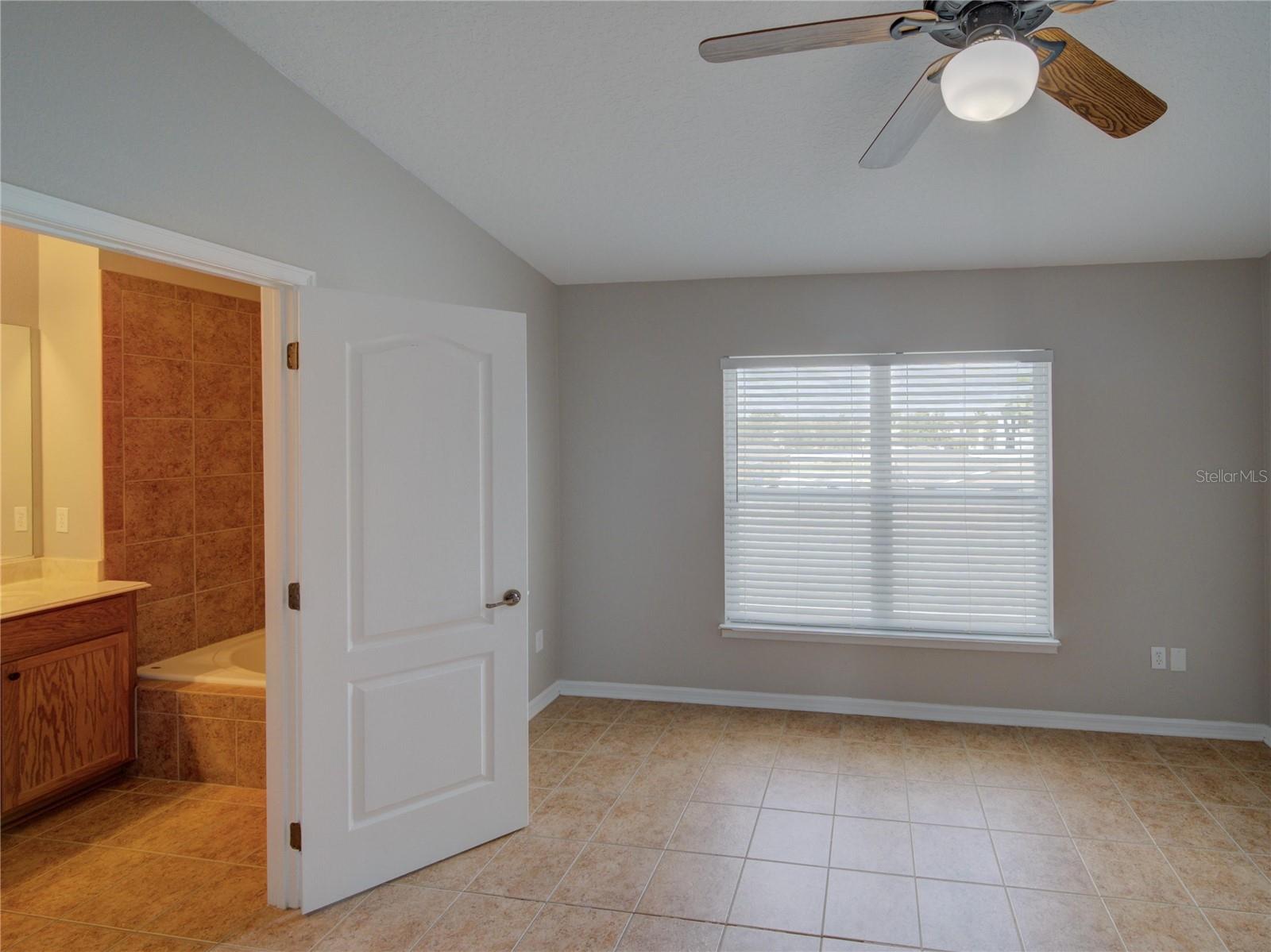 Image 32 of 66 For 7462 Bentonshire Ave