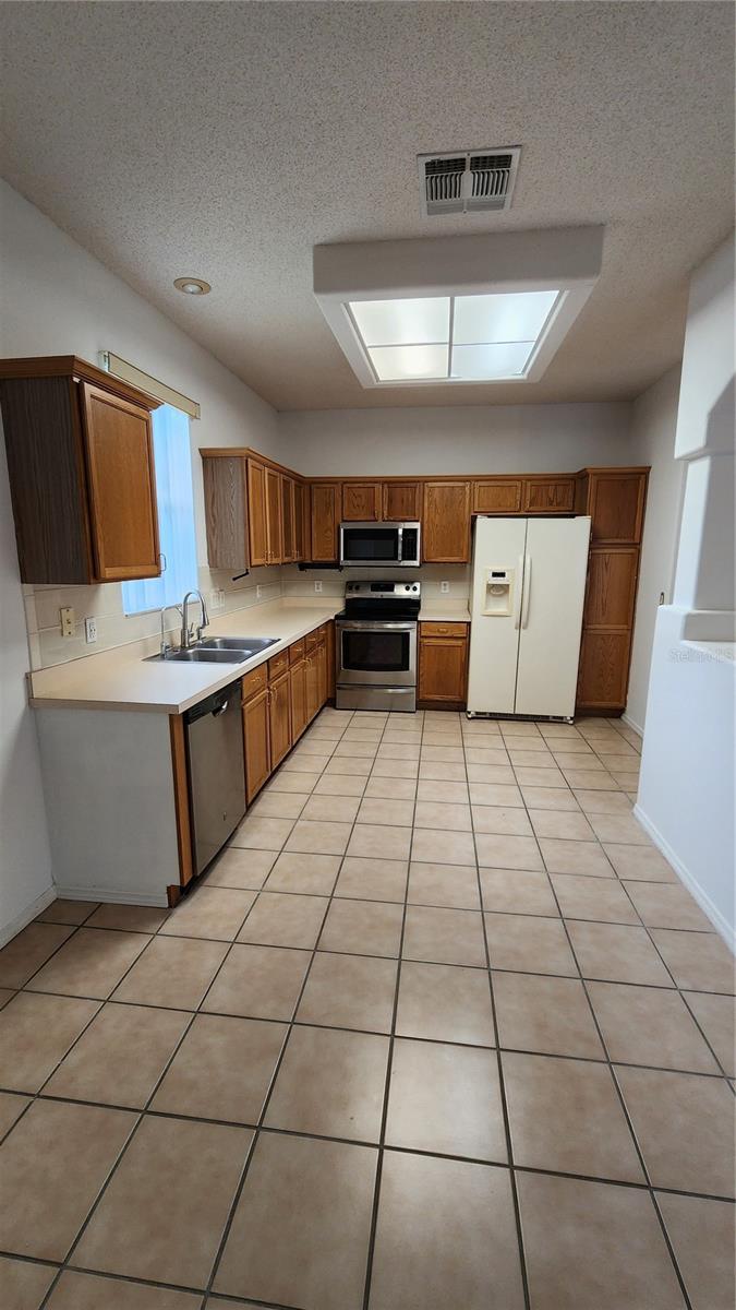 Image 4 of 14 For 14900 Indigo Lake Drive