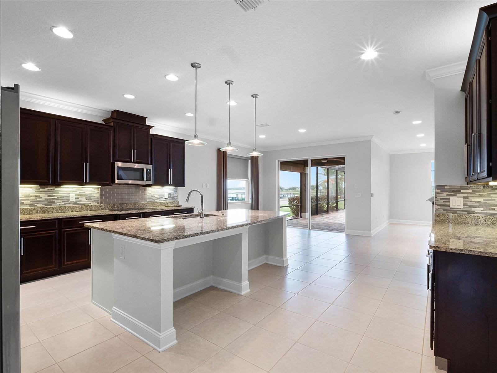 Image 19 of 72 For 15900 Citrus Knoll Drive