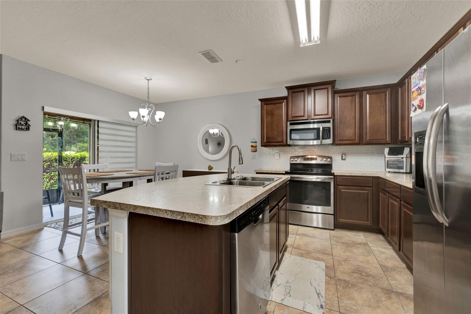 Image 14 of 42 For 2508 Seven Oaks Drive