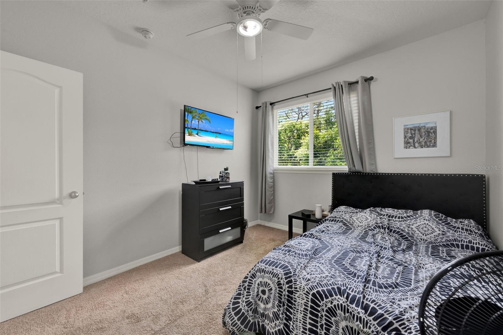 Image 23 of 42 For 2508 Seven Oaks Drive