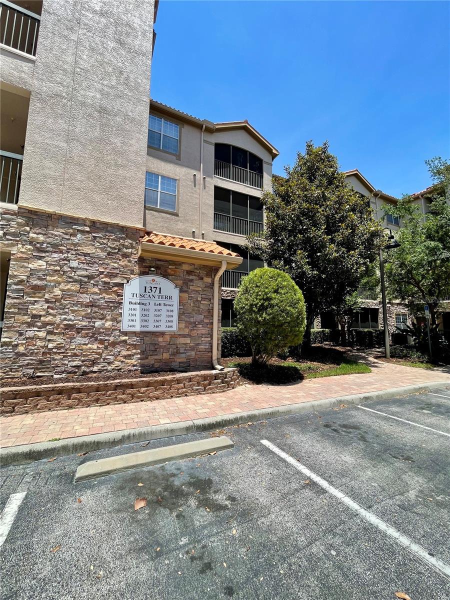Image 10 of 33 For 8010 Tuscany Way 3102