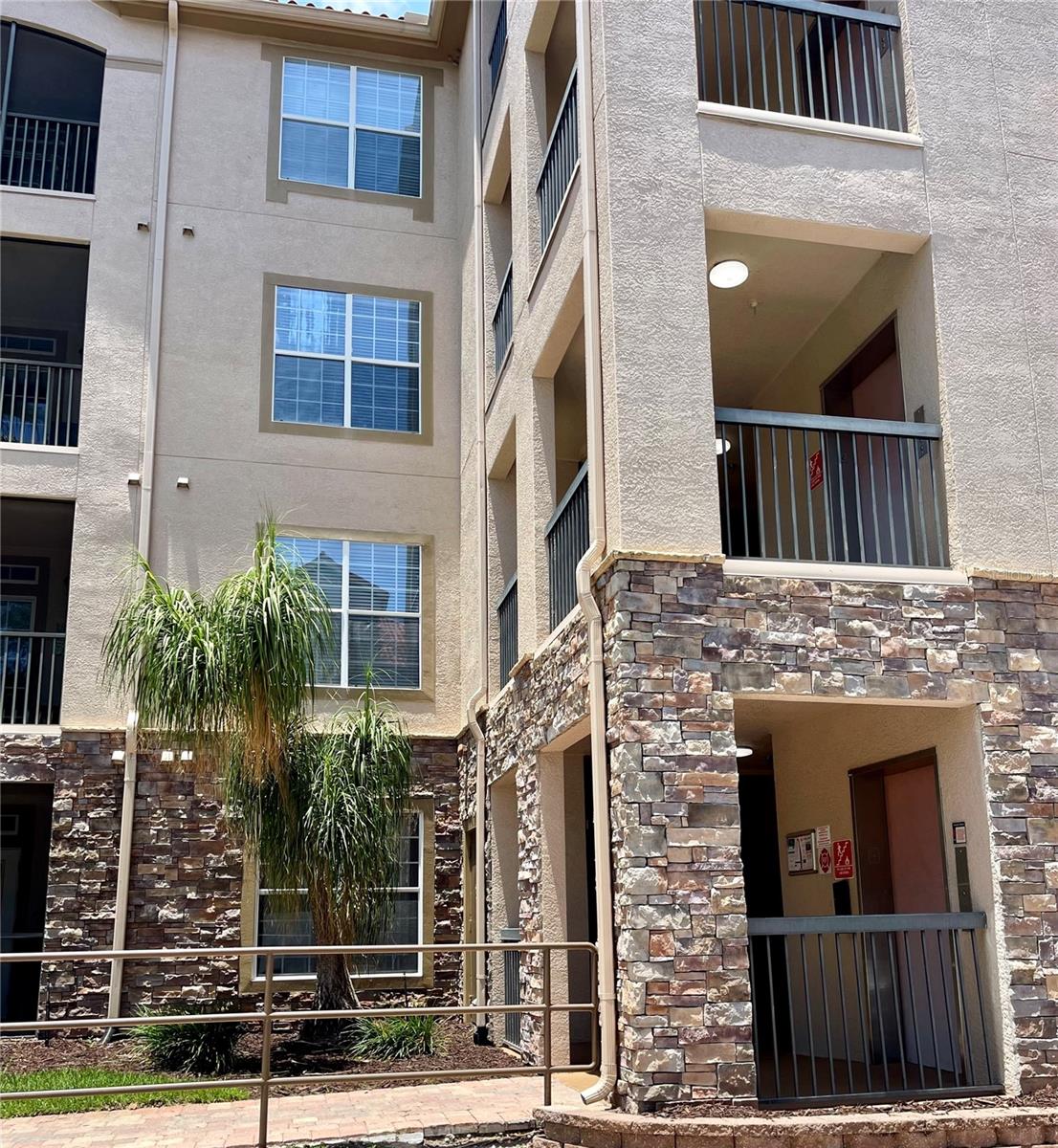 Image 11 of 33 For 8010 Tuscany Way 3102