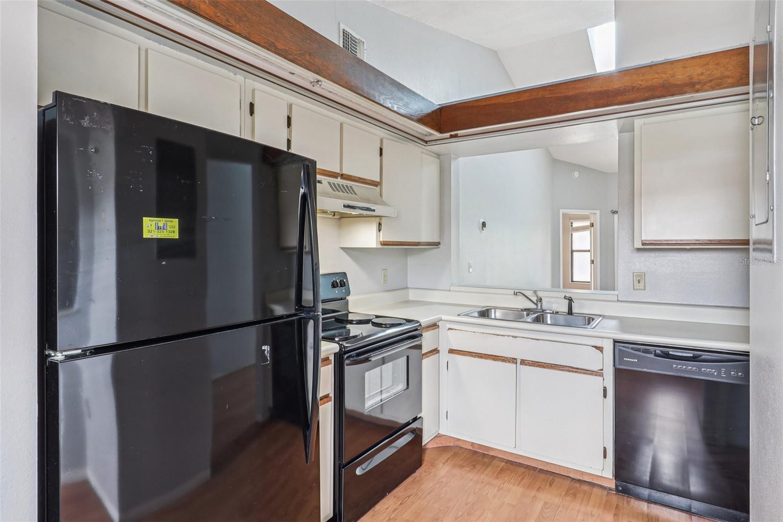 Image 12 of 55 For 3118 Semoran Boulevard 2