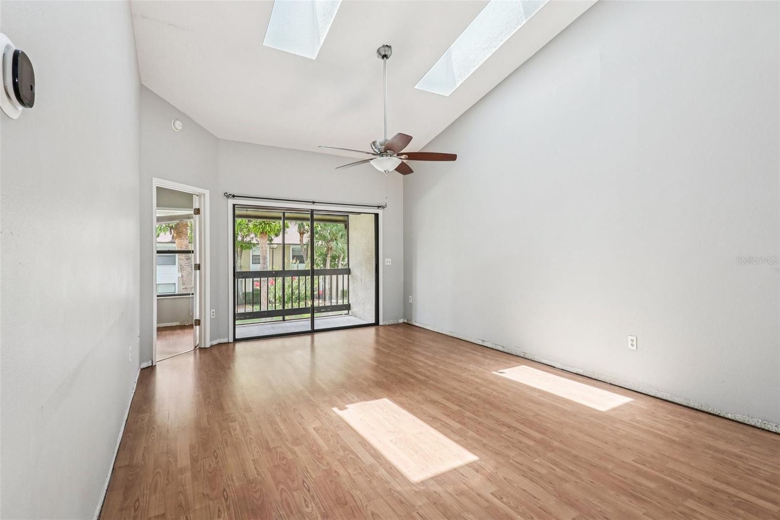 Image 15 of 55 For 3118 Semoran Boulevard 2