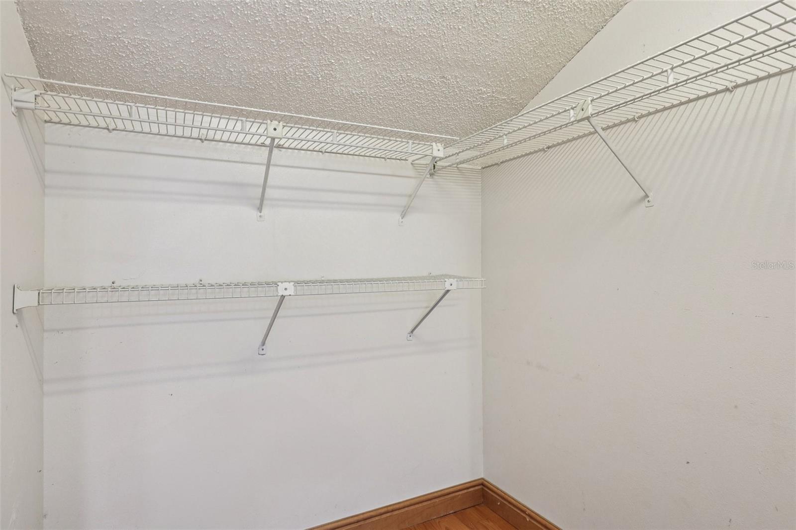 Image 21 of 55 For 3118 Semoran Boulevard 2