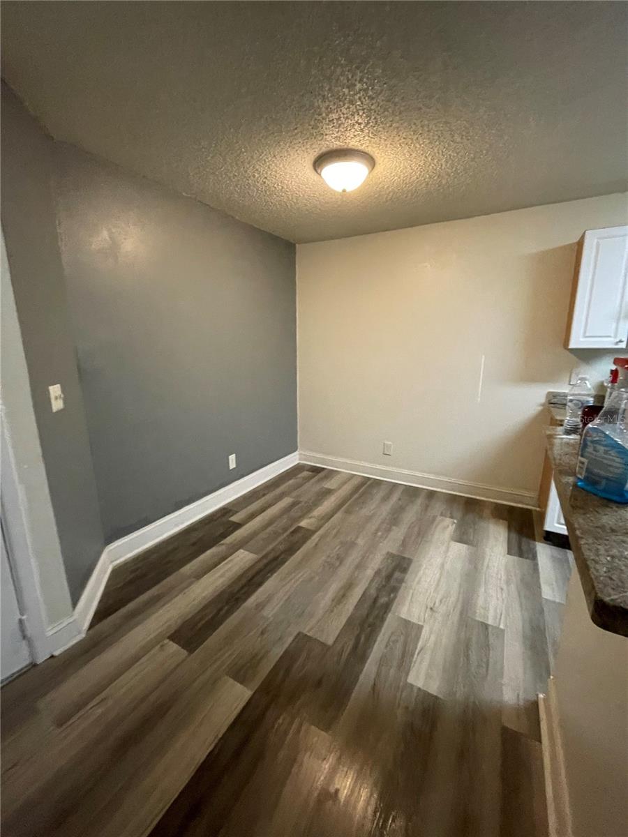 Image 13 of 13 For 2201 Cascades Boulevard 302