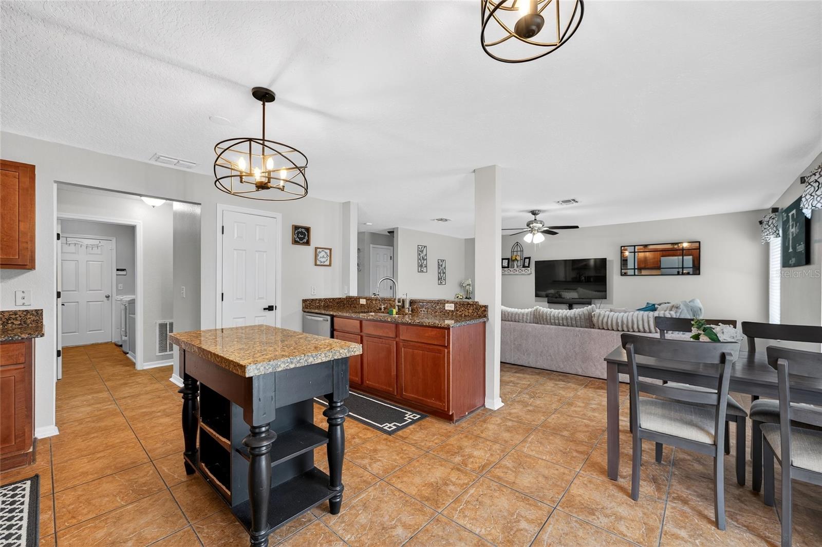 Image 17 of 49 For 1224 Blackwater Pond Drive