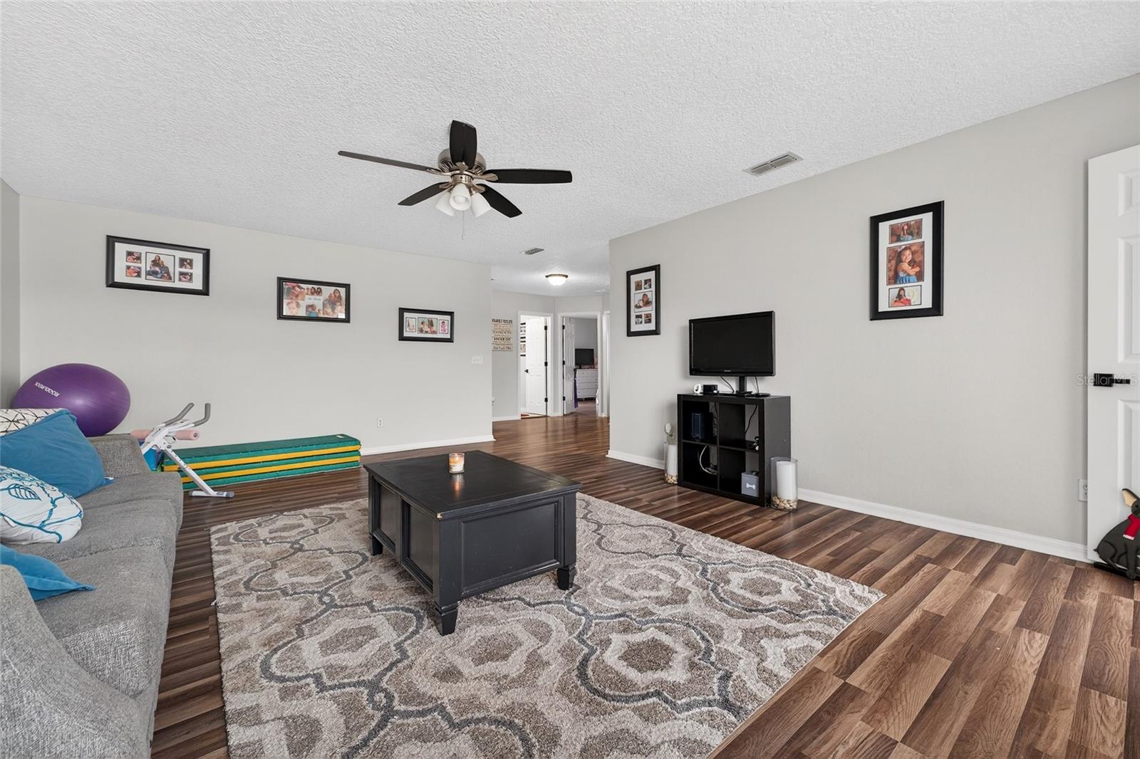 Image 25 of 49 For 1224 Blackwater Pond Drive