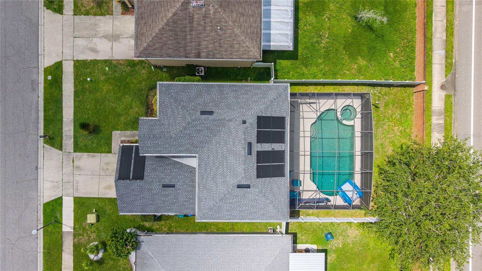 Image 3 of 49 For 1224 Blackwater Pond Drive