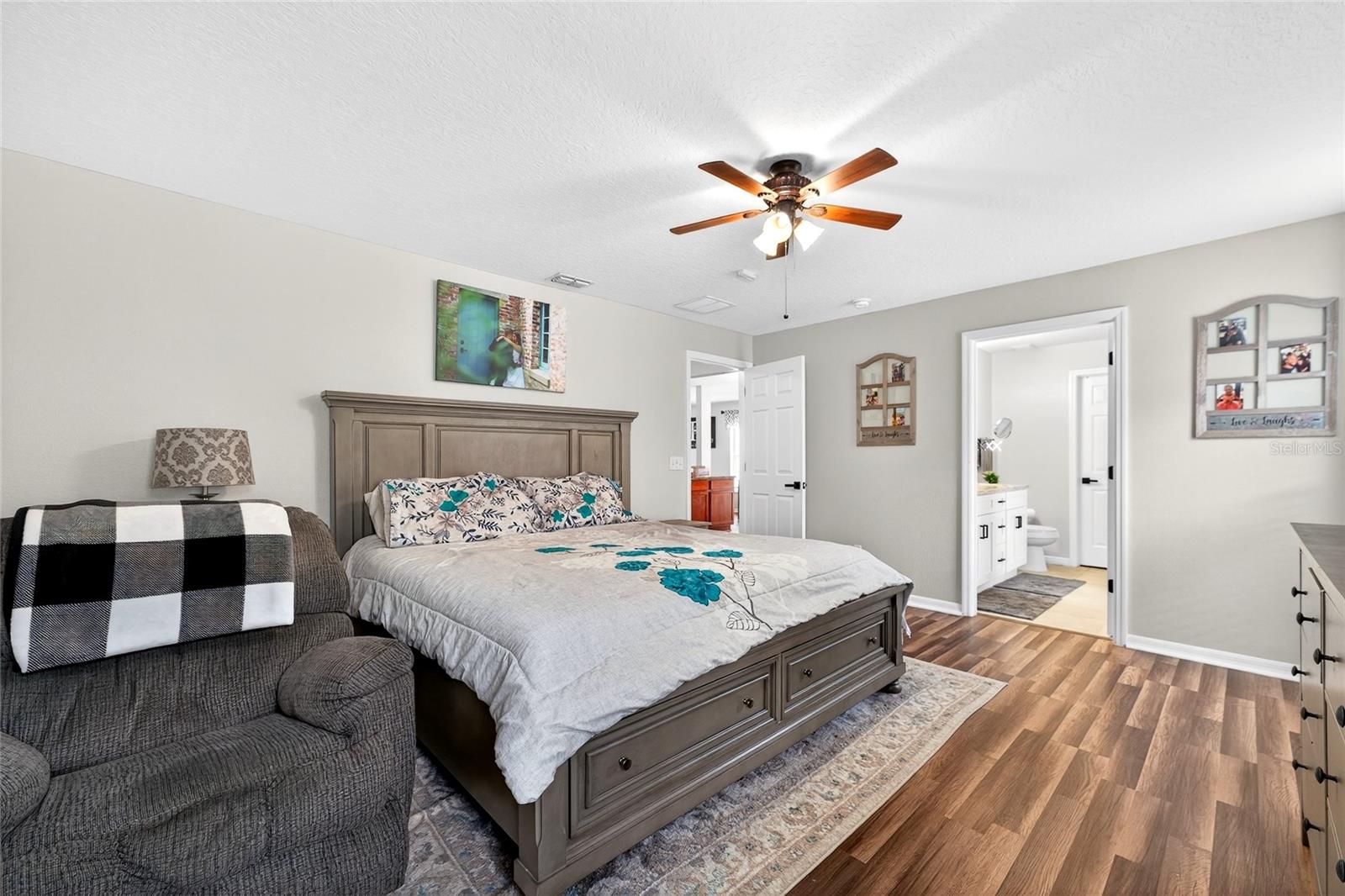 Image 35 of 49 For 1224 Blackwater Pond Drive