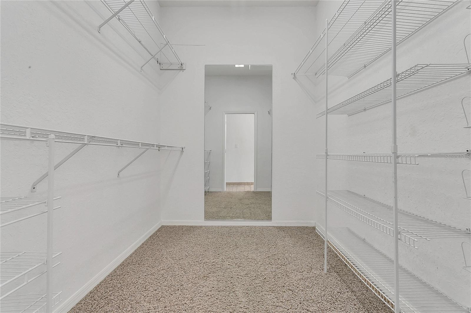 Image 20 of 47 For 19554 Spring Oak Drive