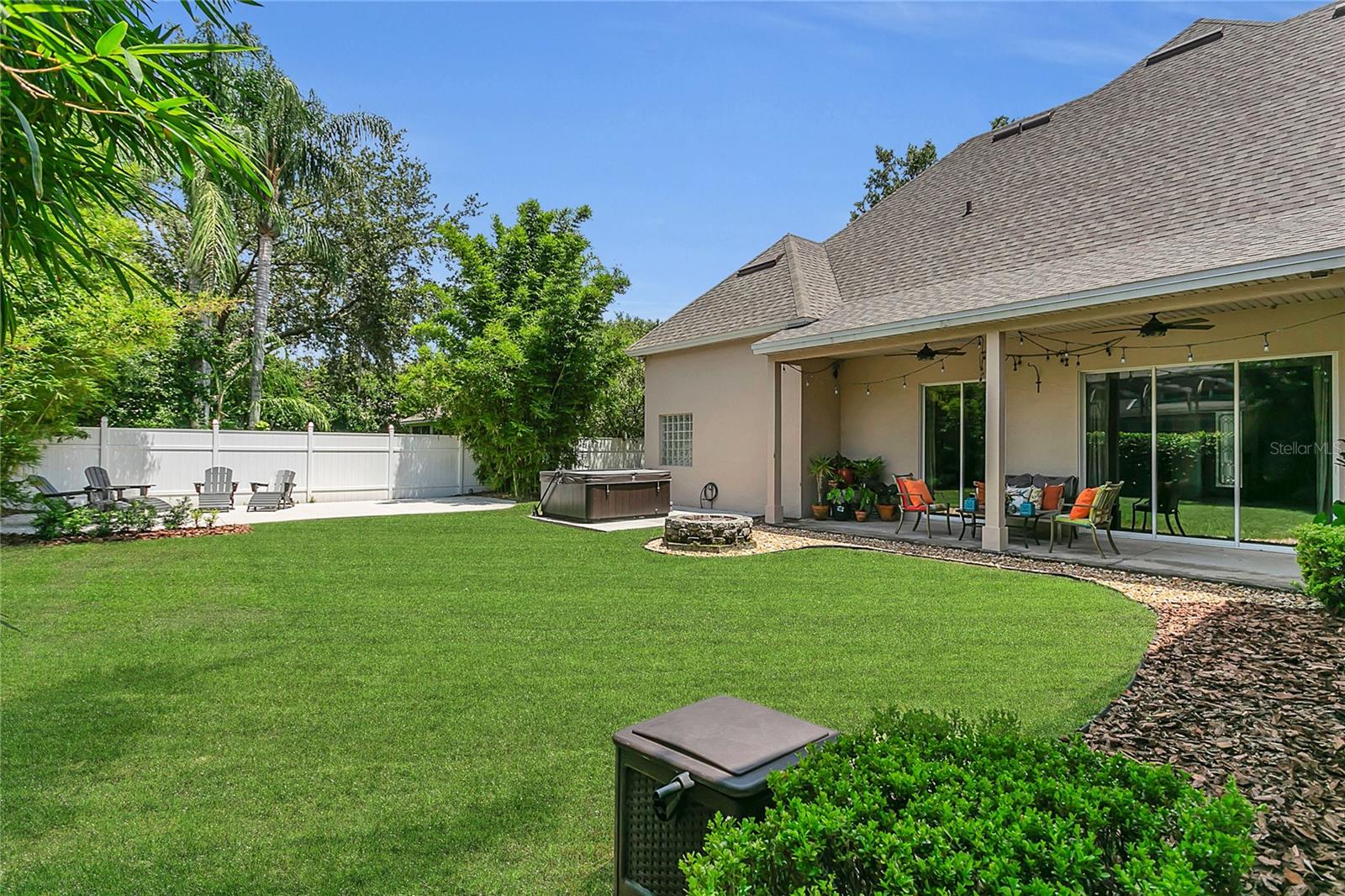 Image 28 of 47 For 19554 Spring Oak Drive
