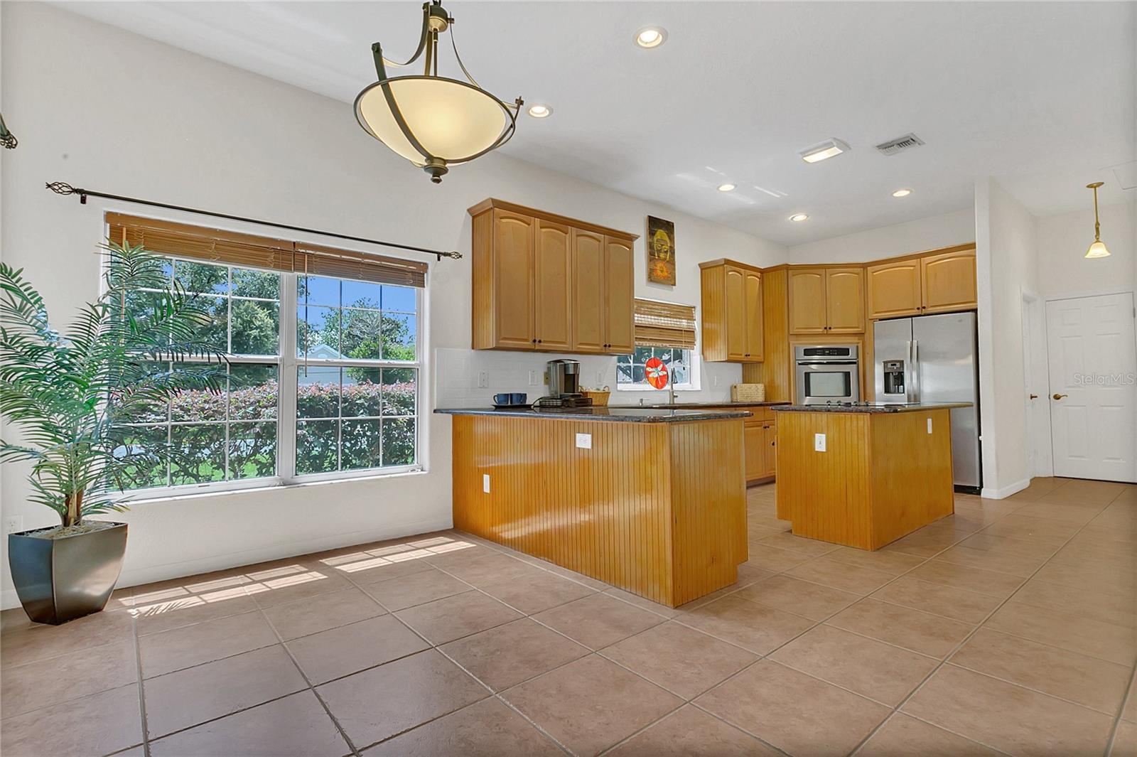 Image 8 of 47 For 19554 Spring Oak Drive
