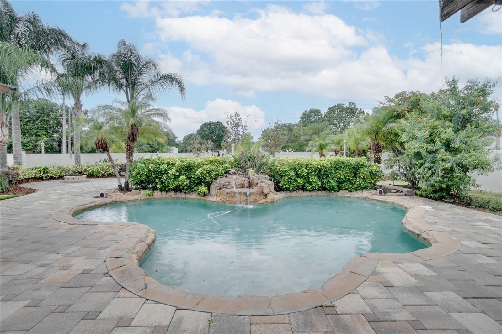 Image 10 of 16 For 2406 Sweetwater Boulevard