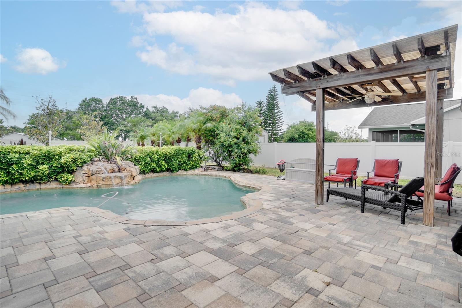 Image 11 of 16 For 2406 Sweetwater Boulevard