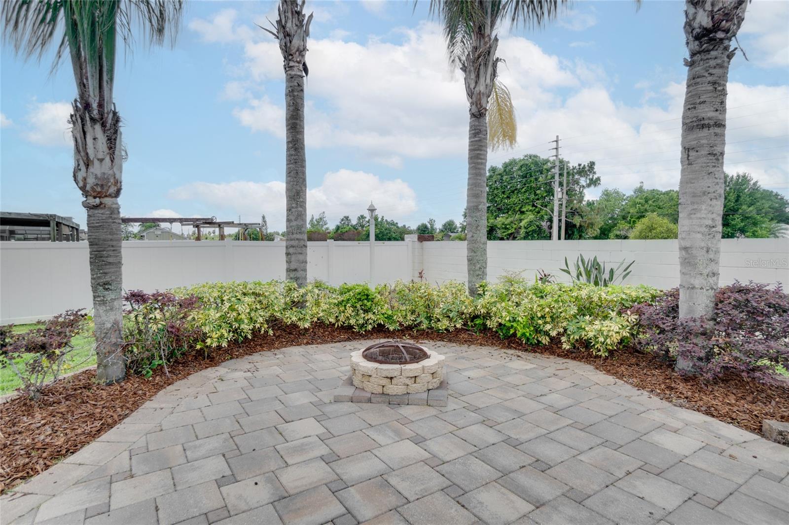 Image 12 of 16 For 2406 Sweetwater Boulevard